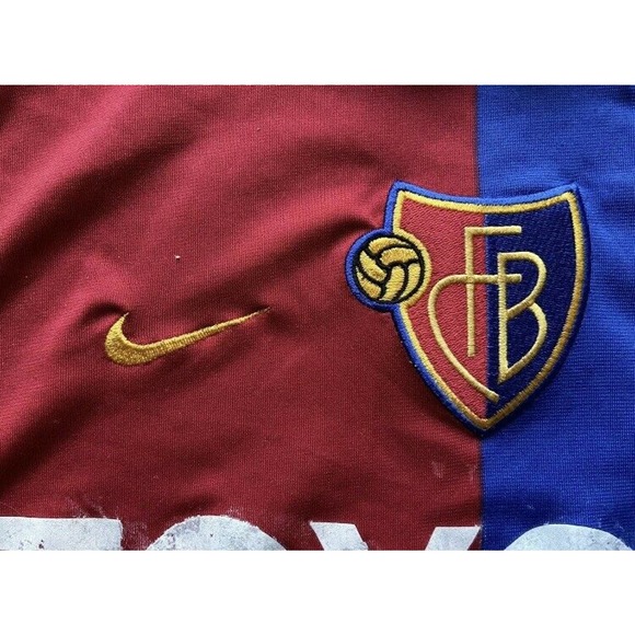 Signed Autographed Soccer Jersey FC Basel Home Jersey Size Medium - Picture 4 of 12